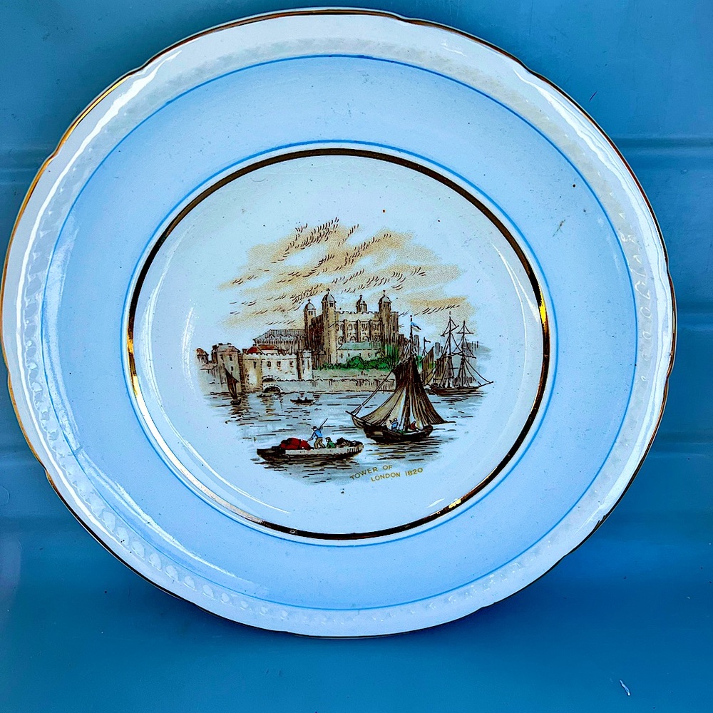Swinnertons Staffordshire England Majestic Vellum Model number 837607